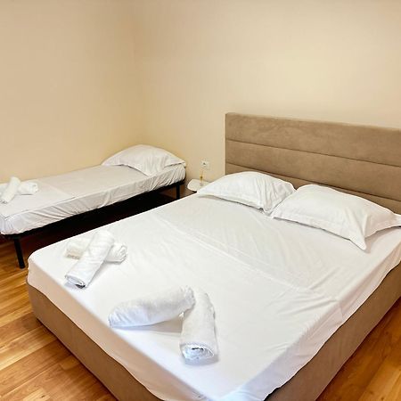 Skanderbeg Square Apartment 02 Τίρανα Εξωτερικό φωτογραφία