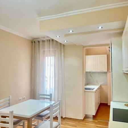 Skanderbeg Square Apartment 02 Τίρανα Εξωτερικό φωτογραφία